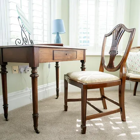 Mere Brook House-3