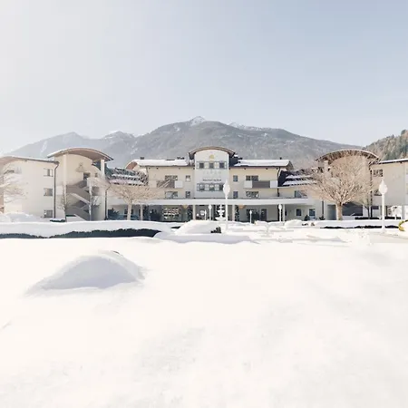 Alpenpalace Luxury Hideaway & Spa Retreat-3