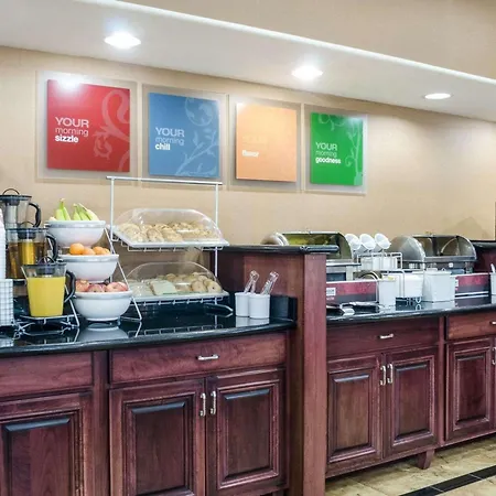 Comfort Suites Topeka Northwest-3