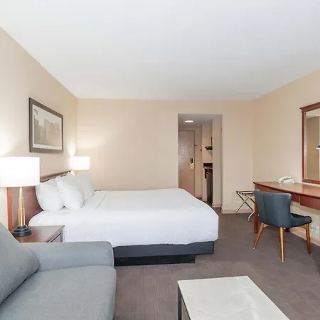 Sandman Hotel Lethbridge-2