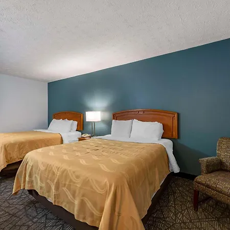 Quality Inn Austintown-Youngstown West-2