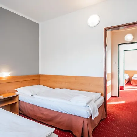 Hotel Globus-2