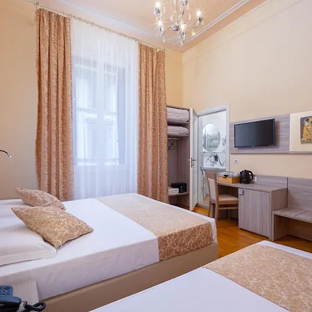 Lilium Hotel-2