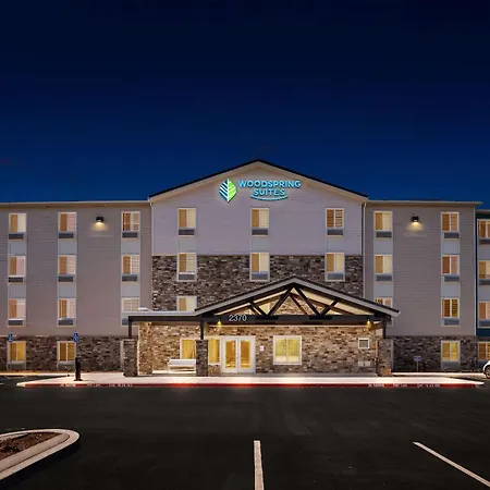 Woodspring Suites Corona-2