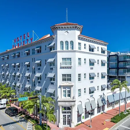 Global Luxury Suites At The Apex Miami-3