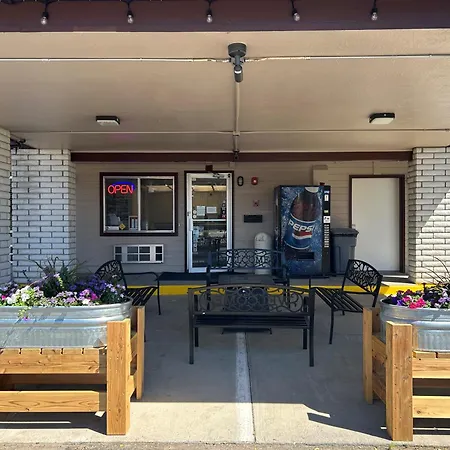 Hwy 50 Inn-3
