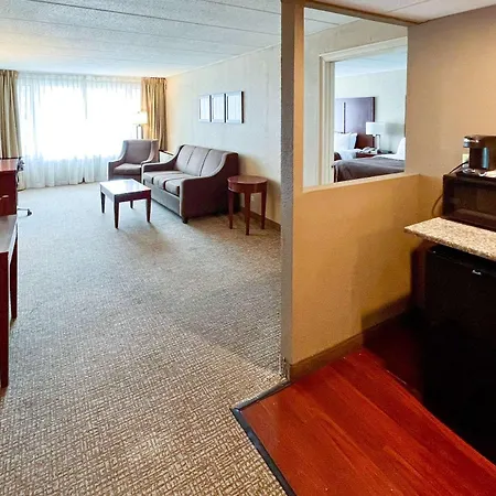 Quality Inn & Suites Orland Park - Chicago-3
