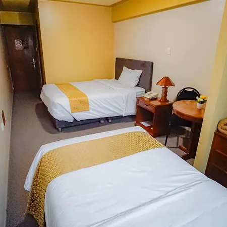 Hotel La Joya-3