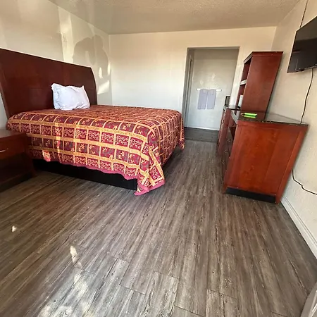 Quest Inn Weatherford-2