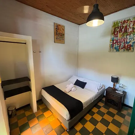 Viajero Hostel Cali&Salsa School-2