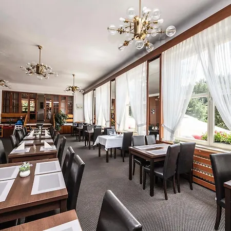 Parkhotel Skalni Mesto-3