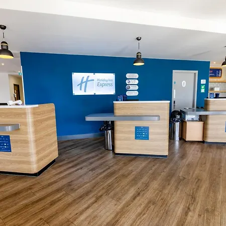 Holiday Inn Express - Manchester - Traffordcity By Ihg-2