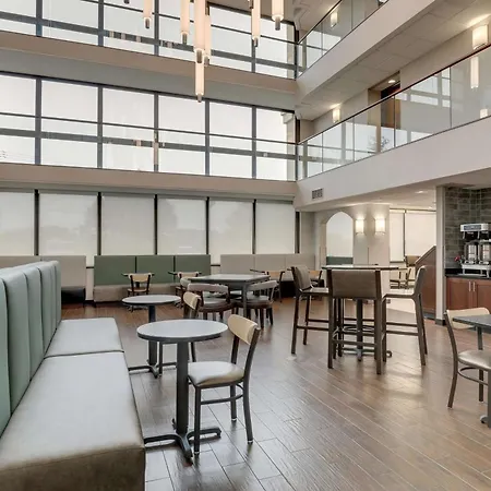 Drury Inn & Suites Cape Girardeau-3