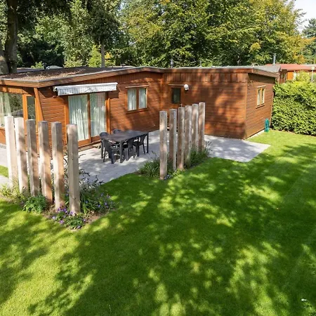 Bungalowpark Het Verscholen Dorp-2