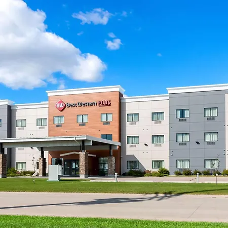 Best Western Plus Morden-3