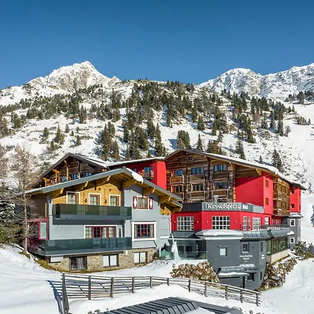 Kesselspitze Hotel & Chalet, Valamar Collection-3