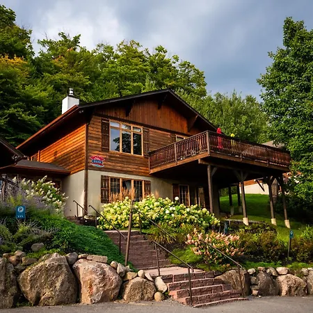 Chalets Lac A La Truite-2