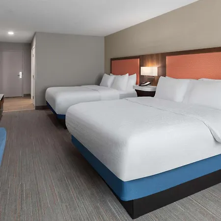 Hampton Inn & Suites Saginaw-2