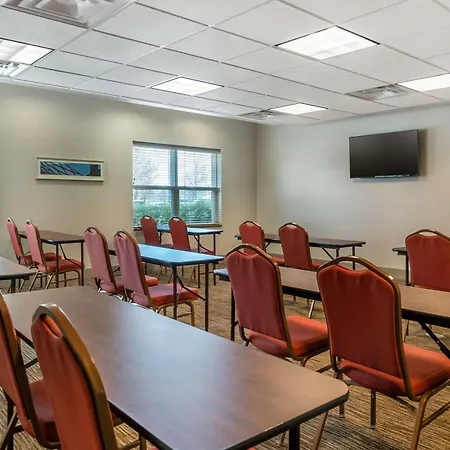 Country Inn & Suites By Radisson, Rossford - Toledo South-2