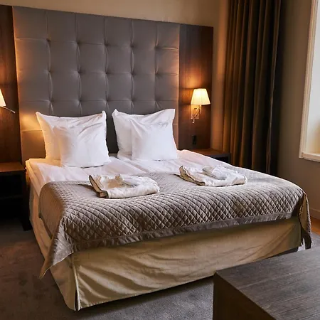 Clarion Hotel Post-2
