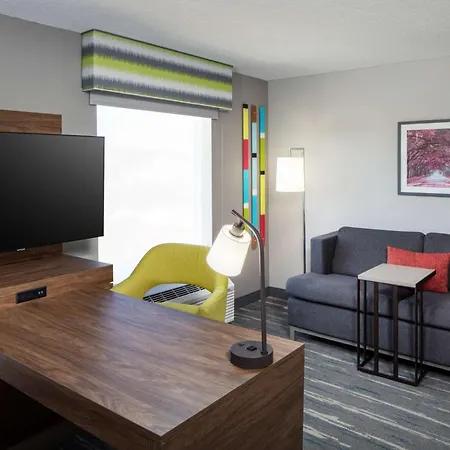 Hampton Inn & Suites Savannah - I-95 South - Gateway-2