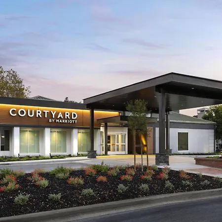 Courtyard By Marriott San Mateo Foster City-2