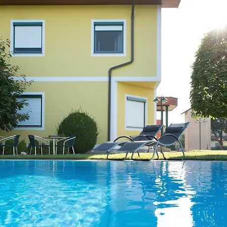 Hotel Schachenwald I Sauna I Aussenpool I Parkplatz-2