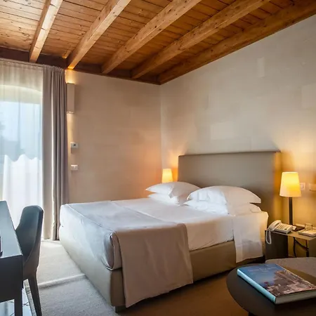 La Fiermontina Luxury Home Hotel-3