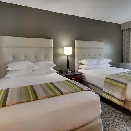 Drury Inn & Suites Cleveland Beachwood-3