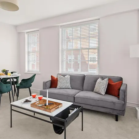 Dolphin House Serviced Apartments-2