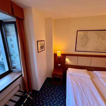 Hotel Benaco-2