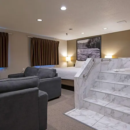 Super 8 By Wyndham Kamloops On The Hill-2