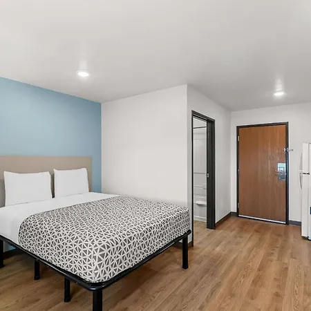 Woodspring Suites Austin North I-35-3