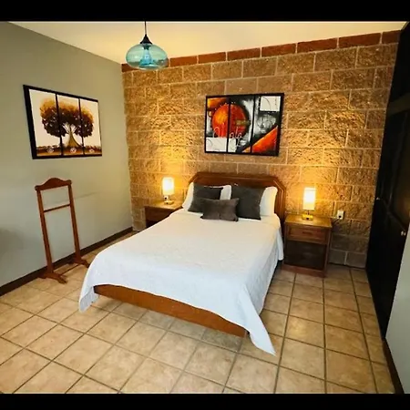 Hotel La Roca-2