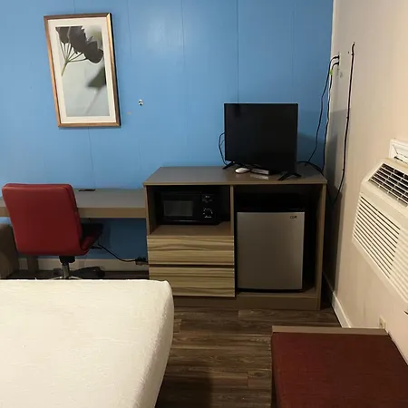 Turbeville Inn & Suites-I95-3