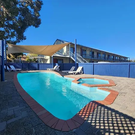 Wentworth Central Motor Inn-3