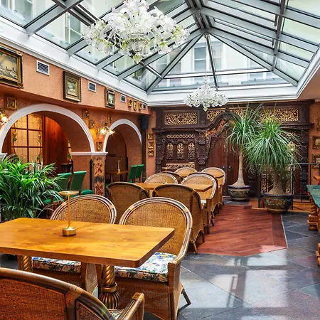 Hotel U Zlateho Stromu Prague By Bhg-3