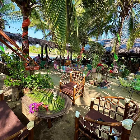 Jovita y Pancho Resort Saladita-3