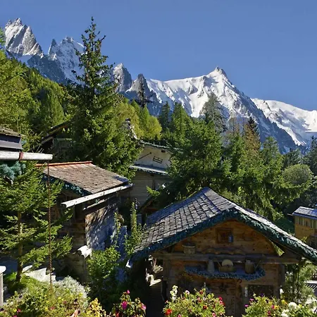 Hôtel Les Chalets de Philippe avec Jacuzzis Privatifs-2
