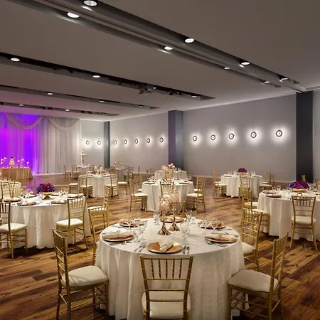 Twelve Midtown, Autograph Collection-2