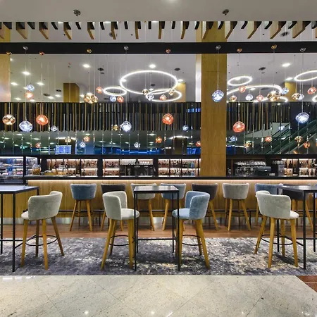 Courtyard By Marriott Warsaw Airport-3