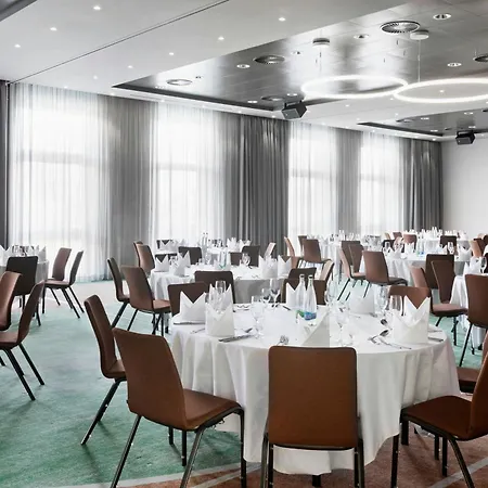 Courtyard By Marriott Basel-3