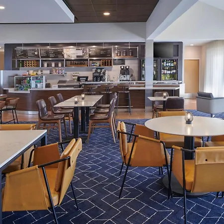 Courtyard By Marriott Detroit Livonia-2