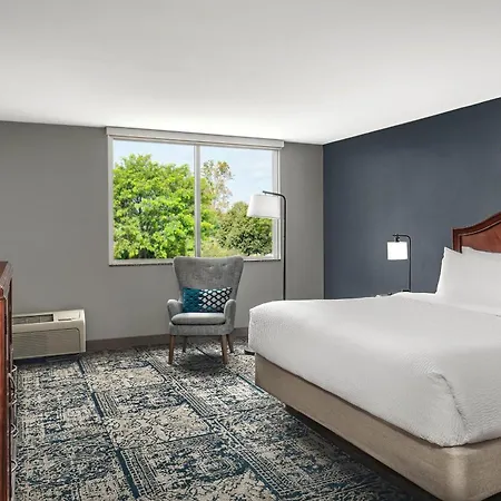 Four Points By Sheraton Kalamazoo-3