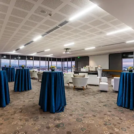 Courtyard By Marriott Bogota Airport-3