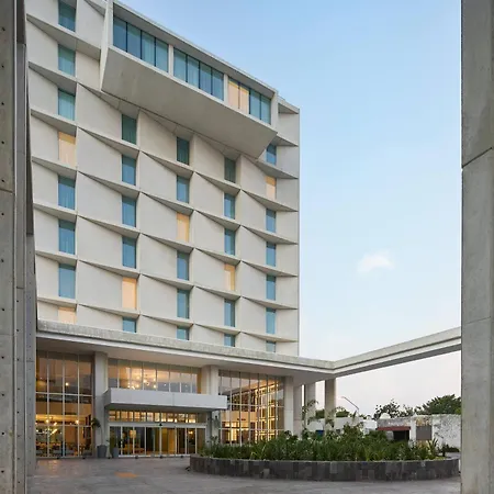 Courtyard By Marriott Merida Downtown-3