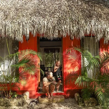 Hotel Boutique Cenote Secreto Maya-2