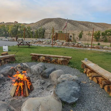Chinook Winds Lodge-3