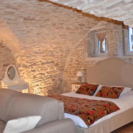 Locus Amoenus-2