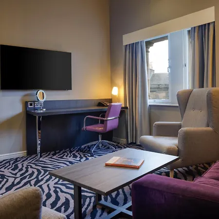 Doubletree By Hilton Edinburgh City Centre-3